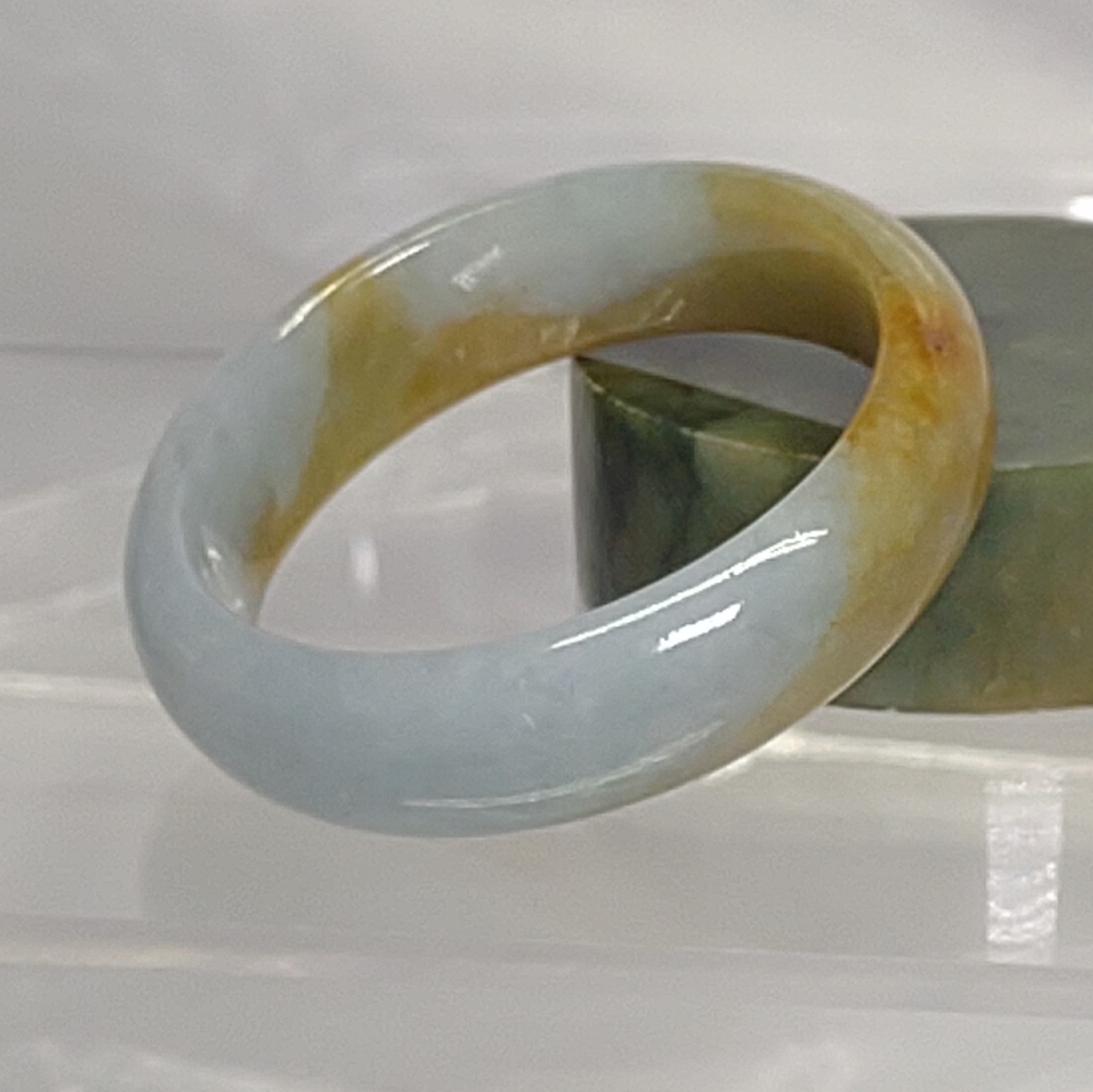 Baby Jadeitd Bangle - Picture 5 of 5
